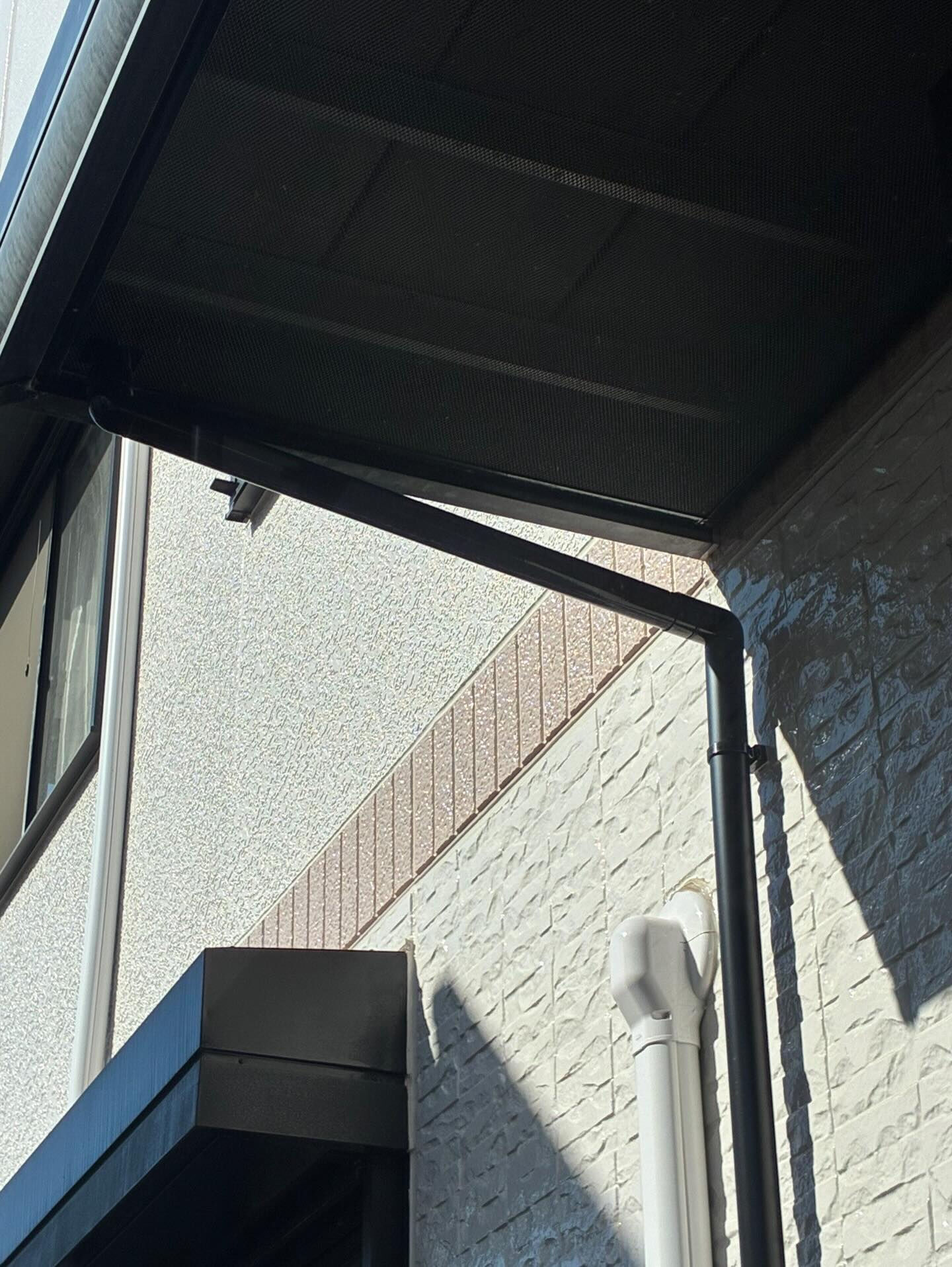 8/2/19 栄州ホームです 雨樋の補修工事写真です