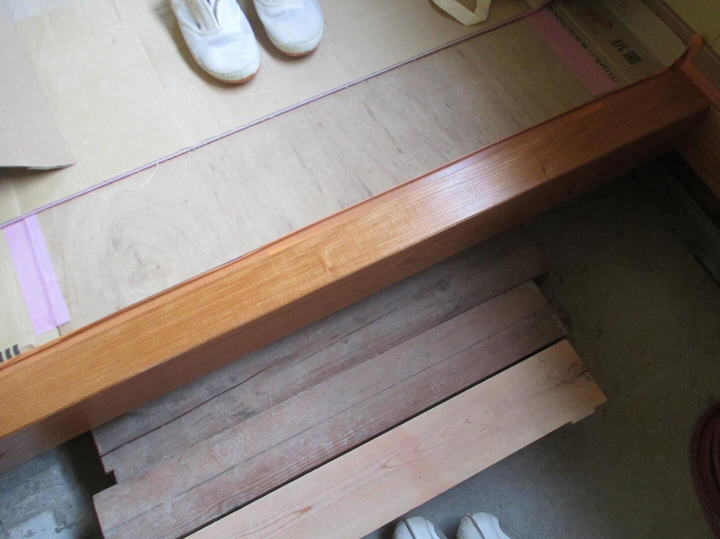 檜の階段をクリア塗装しました(*^^*)