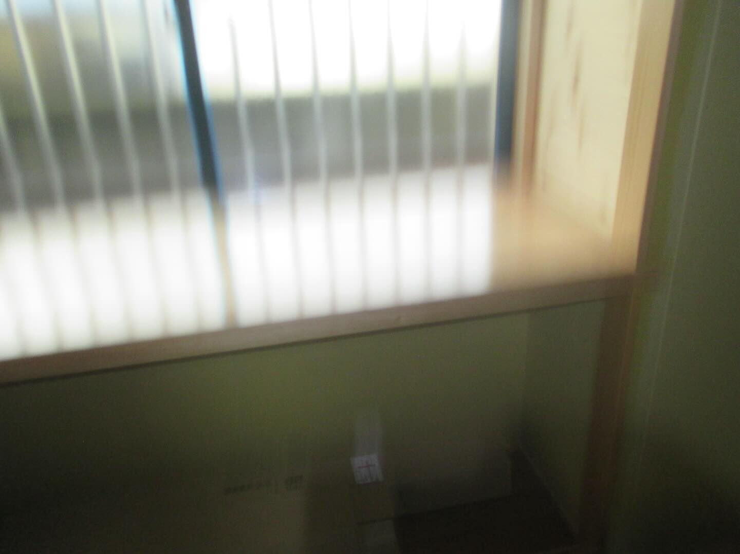 内装の木枠をウレタンクリア塗装しました