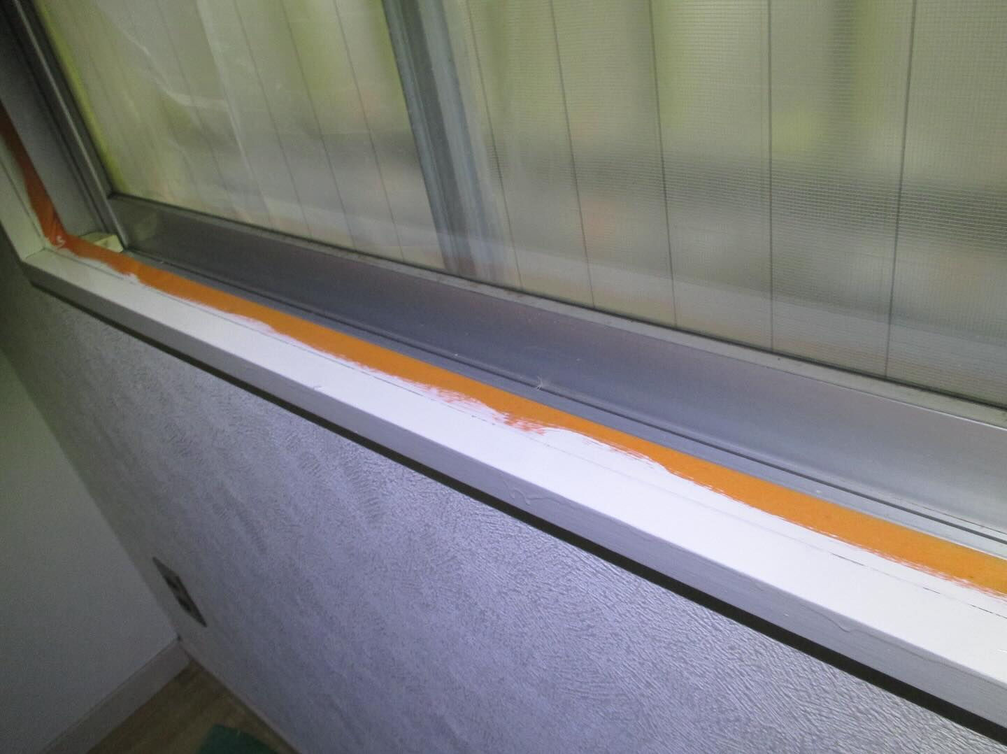 栄州ホームです！マンションの内装の木枠を塗装しました