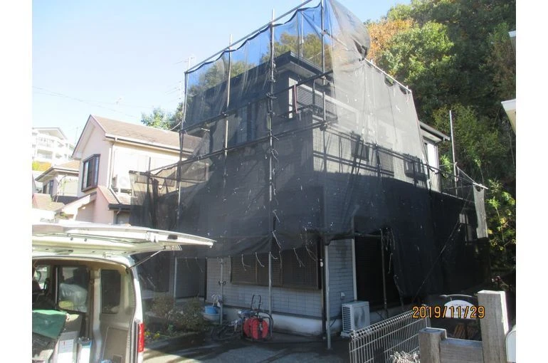 外壁屋根塗装工事の足場