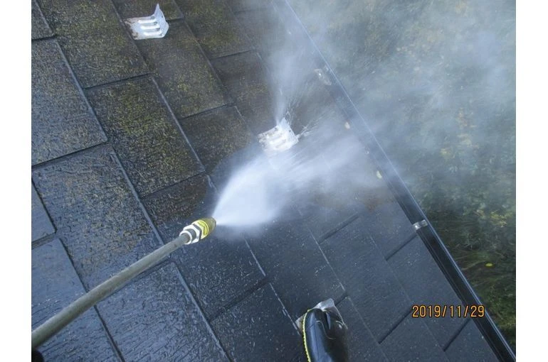 屋根の水洗い